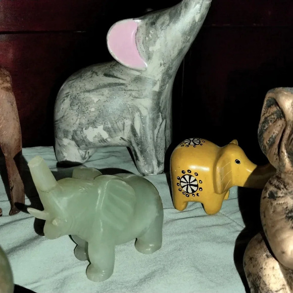23 piece lot elephant collection - Picture 6 of 11